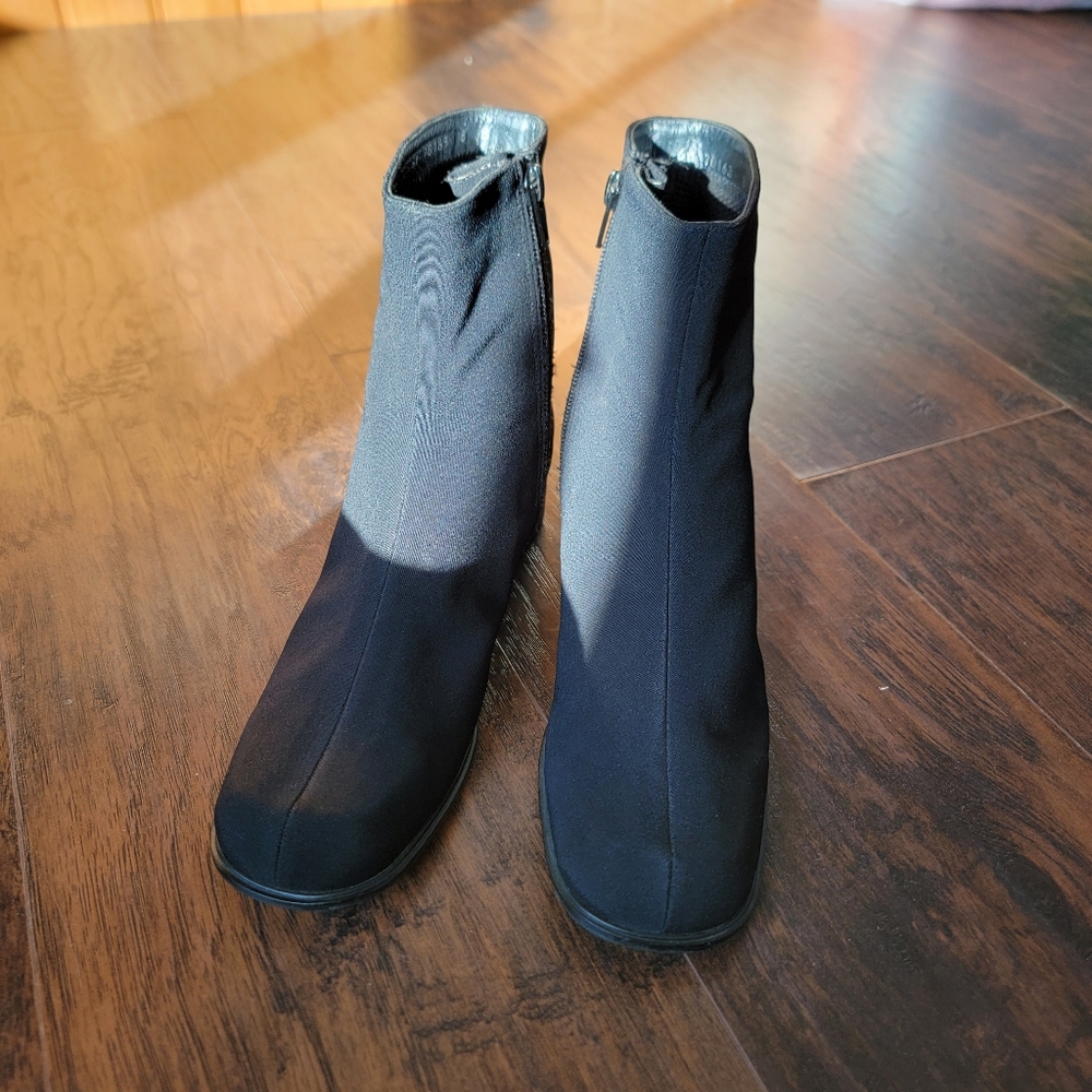new Stuart Weitzman gore-tex marlow boots booties waterproof mod ankle 8M
